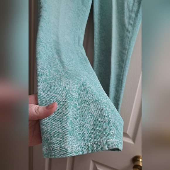 Bisou Bisou • Seafoam Green Pastel Spring Floral Printed Skinny Jeans Womens 10 - Picture 3 of 11